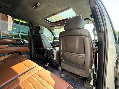 Used 2024 GMC Sierra 3500 Denali Ultimate image 42