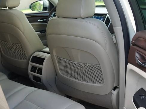 Used 2015 Cadillac SRX Luxury w/ Driver Assist Package AWD/4WD image 14
