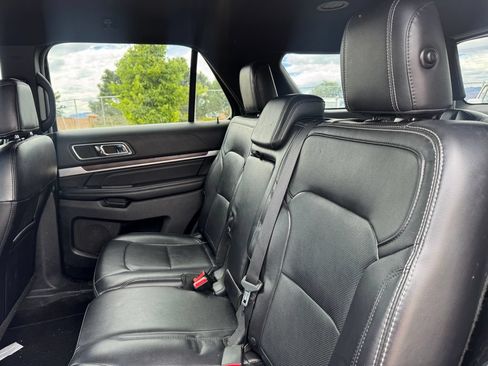 Used 2017 Ford Explorer Limited AWD/4WD image 8