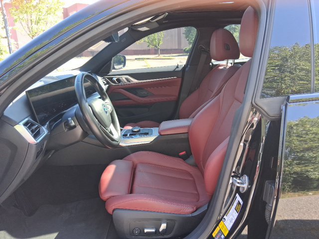 Used 2023 BMW i4 eDrive40 w/ Premium Package RWD image 12
