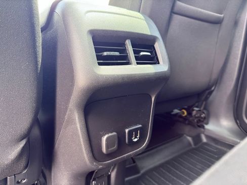 Used 2018 Chevrolet Equinox LT w/ Sun & Infotainment Package FWD image 31