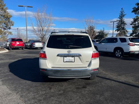 Used 2013 Toyota Highlander SE image 7
