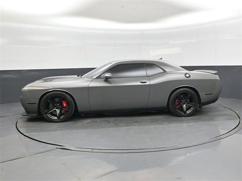 Used 2018 Dodge Challenger SRT Hellcat image 7