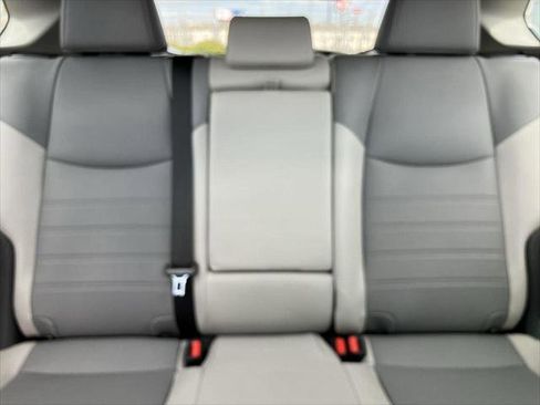 Certified 2025 Toyota RAV4 XLE Premium image 31