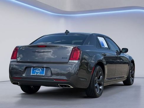 Used 2023 Chrysler 300 Touring w/ Sport Appearance Package RWD image 5