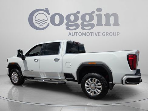 Used 2022 GMC Sierra 2500 Denali AWD/4WD image 3