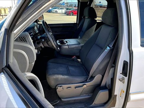 Used 2011 Chevrolet Silverado 1500 LT w/ Regional Value Package image 31