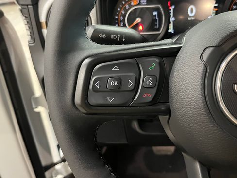 Certified 2025 Jeep Wrangler Unlimited Sport AWD/4WD image 20