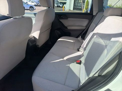 Used 2017 Subaru Forester 2.5i Premium AWD/4WD image 5