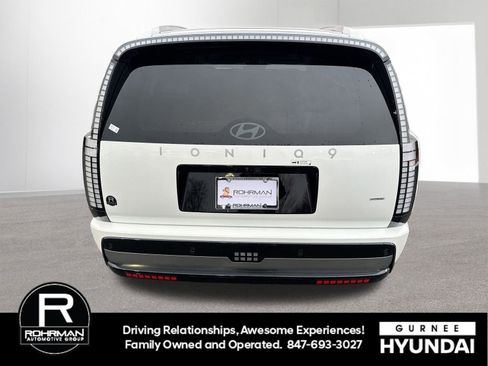 New 2026 Hyundai Ioniq 9 Calligraphy image 9