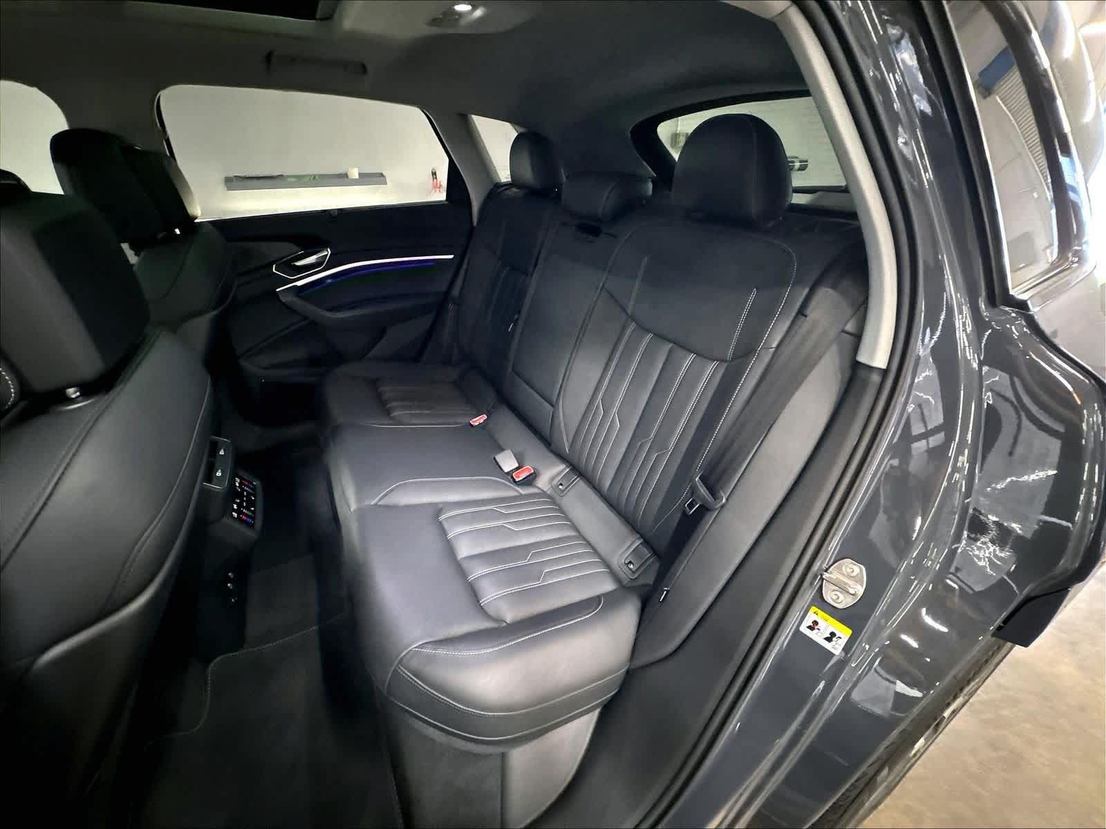 Used 2024 Audi Q8 e-tron Premium Plus w/ Prestige Package AWD/4WD image 27
