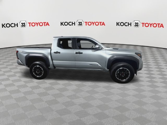 New 2025 Toyota Tacoma TRD Off-Road w/ TRD Off Road Upgrade Package AWD/4WD image 11