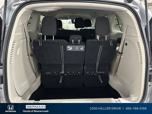 Used 2021 Chrysler Voyager L FWD image 30