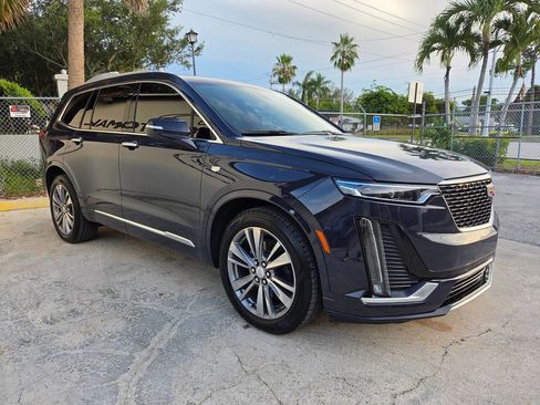 Used 2024 Cadillac XT6 Premium Luxury w/ Technology Package FWD image 1