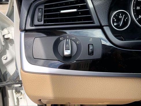 Used 2014 BMW 535i Sedan RWD image 33