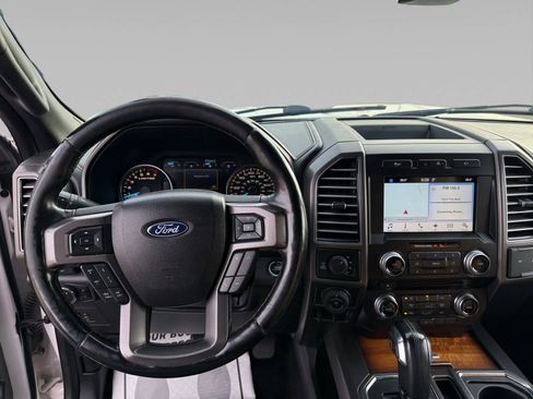 Used 2017 Ford F150 Limited image 10