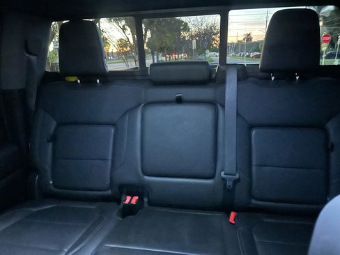 Used 2019 Chevrolet Silverado 1500 LTZ w/ LTZ Plus Package image 17