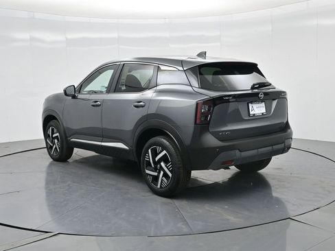 Used 2025 Nissan Kicks SV image 5