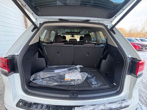 New 2026 Volkswagen Atlas Peak Edition AWD/4WD image 19