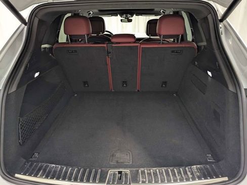 Used 2021 Porsche Cayenne S image 28