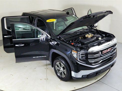 Used 2025 GMC Sierra 1500 SLT image 24