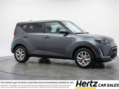 Used 2025 Kia Soul LX w/ LX Technology Package