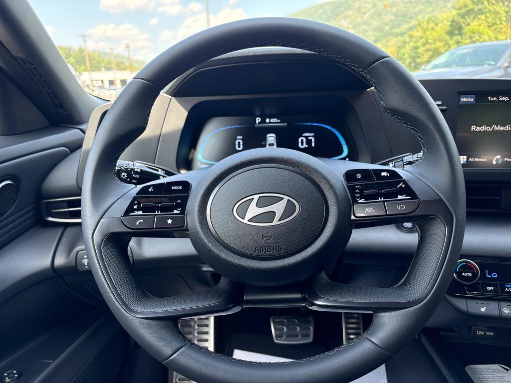 New 2026 Hyundai Elantra SEL Sport FWD image 10