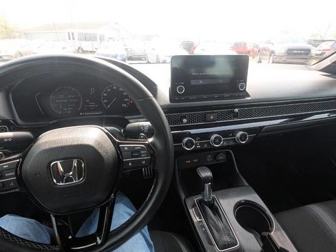 Used 2023 Honda Civic Sport image 16