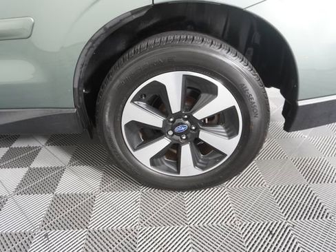 Used 2017 Subaru Forester 2.5i w/ Alloy Wheel Package AWD/4WD image 18