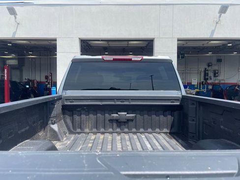Used 2025 Chevrolet Silverado 2500 LT w/ Convenience Package AWD/4WD image 18