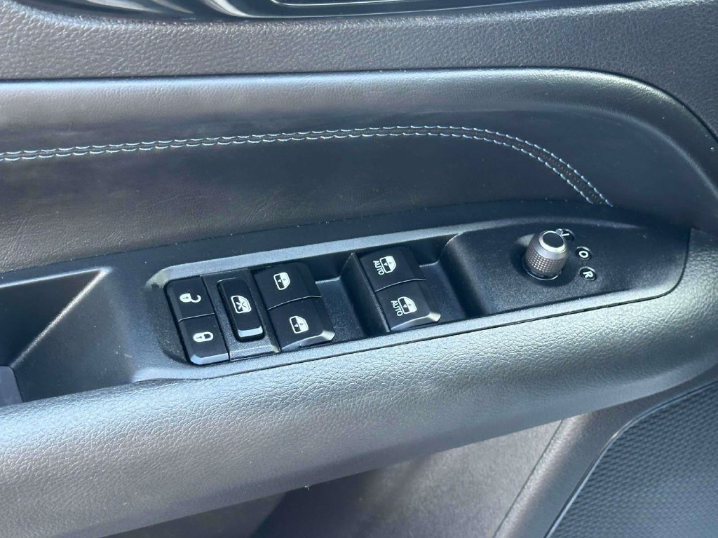 Used 2026 Jeep Compass Limited AWD/4WD image 17