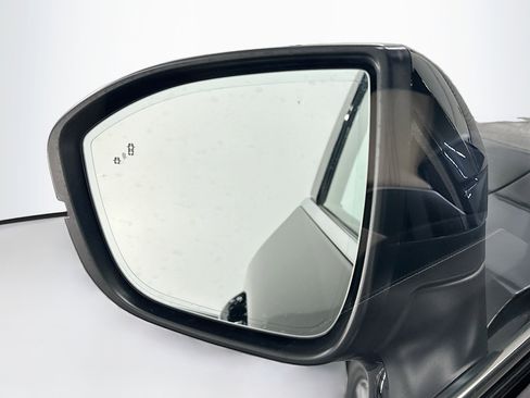 Used 2023 INFINITI QX60 Luxe image 16