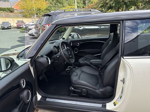 Used 2013 MINI Cooper S image 10