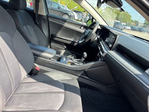 Used 2023 Kia K5 LXS image 13