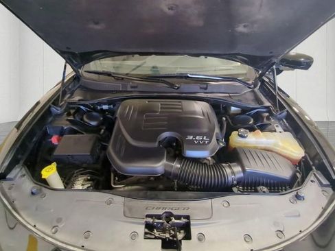 Used 2022 Dodge Charger SXT RWD image 27
