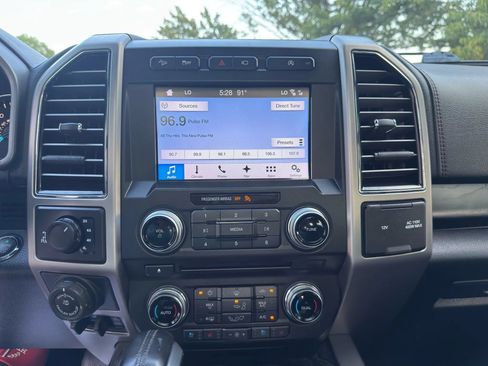 Used 2018 Ford F150 Platinum w/ Equipment Group 701A Luxury AWD/4WD image 59