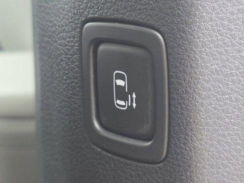 Used 2024 Kia Carnival SX FWD image 20