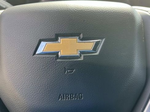 Used 2024 Chevrolet Suburban LT image 34