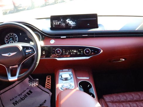 Used 2022 Genesis GV70 3.5T Sport w/ Sport Advanced Package image 10