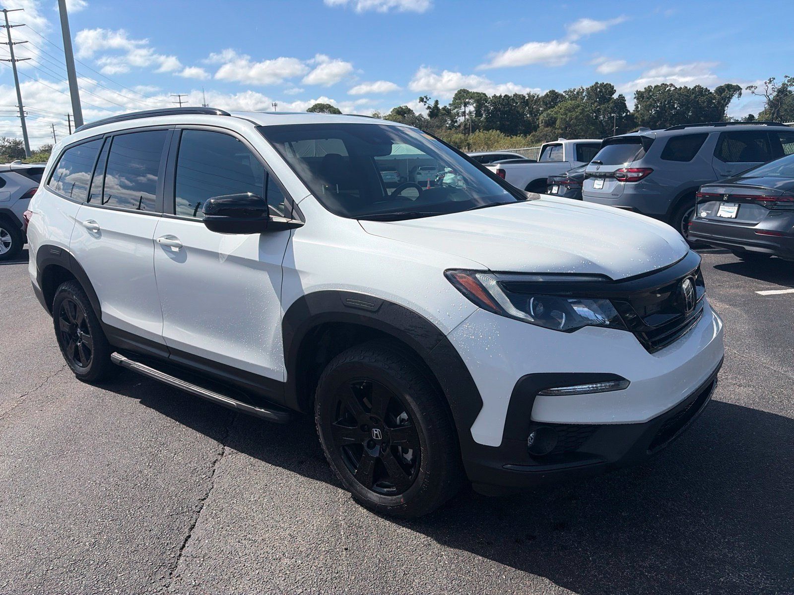 Used 2022 Honda Pilot TrailSport image 1