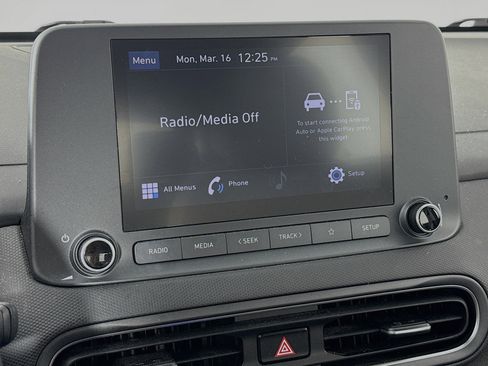 Used 2022 Hyundai Kona SE image 14