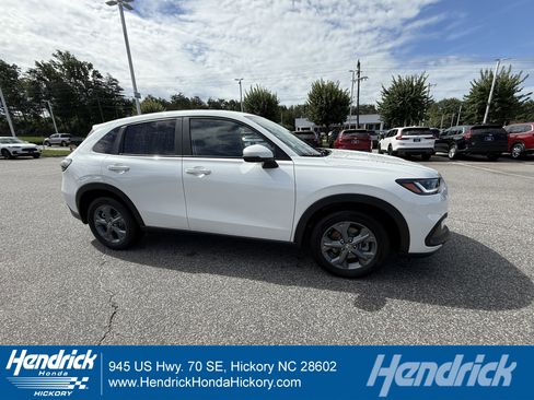 New 2026 Honda HR-V LX image 1