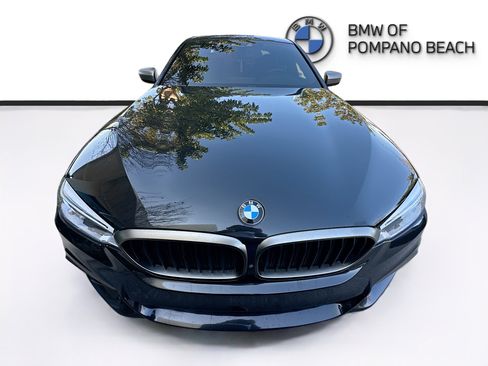 Used 2019 BMW M550i xDrive w/ Premium Package image 2