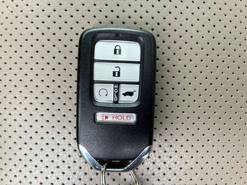 Used 2021 Honda Pilot Elite image 38