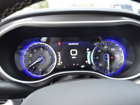 New 2026 Chrysler Pacifica Select image 17