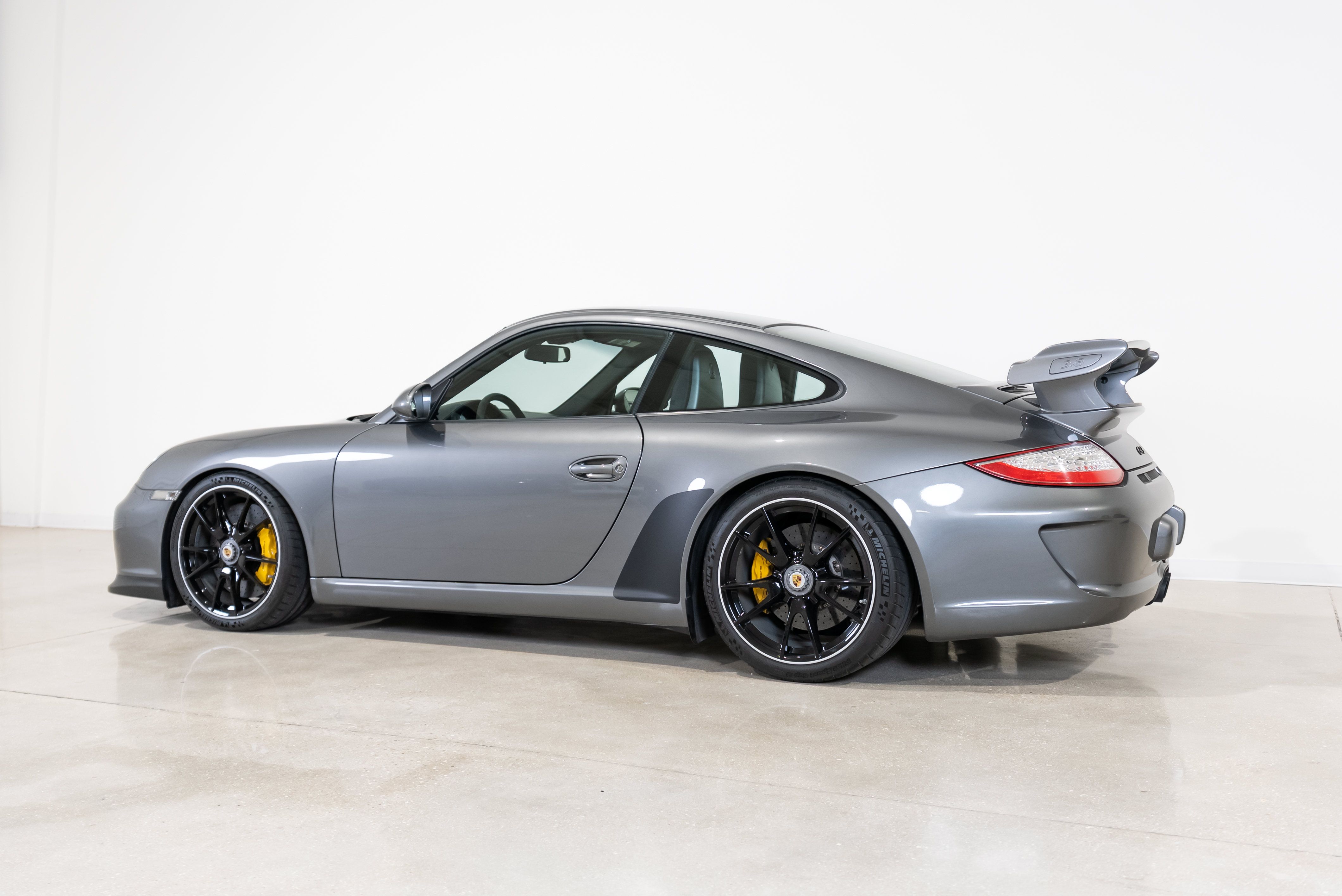 Used 2011 Porsche 911 GT3 RWD image 41