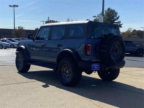 New 2025 Ford Bronco Base w/ Sasquatch Package image 4