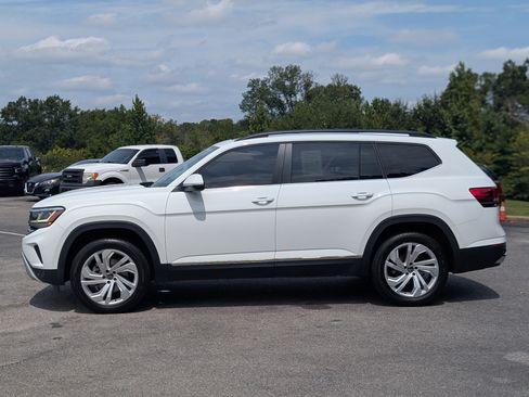 Used 2021 Volkswagen Atlas SE w/ Panoramic Sunroof Package FWD image 6