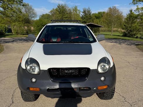 Used 1999 Isuzu VehiCROSS AWD/4WD image 2