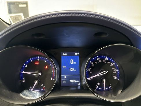 Certified 2022 Toyota C-HR XLE FWD image 9